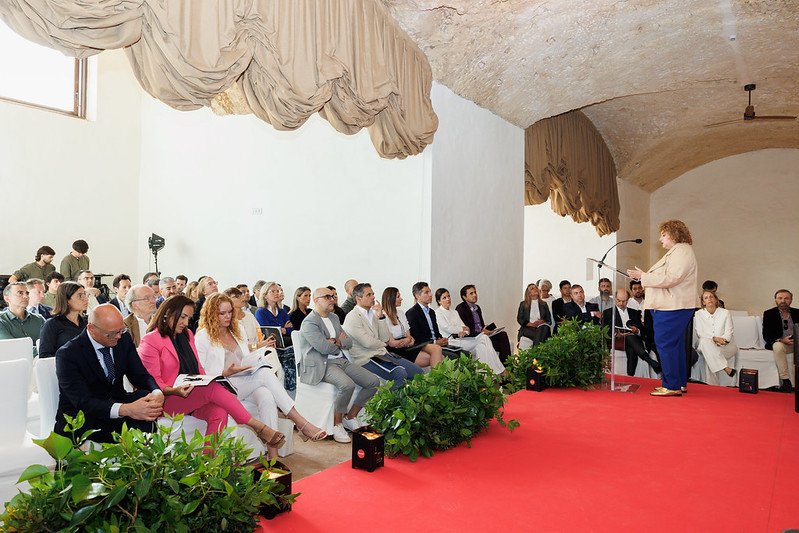 54530008406_c0cceb0450_c