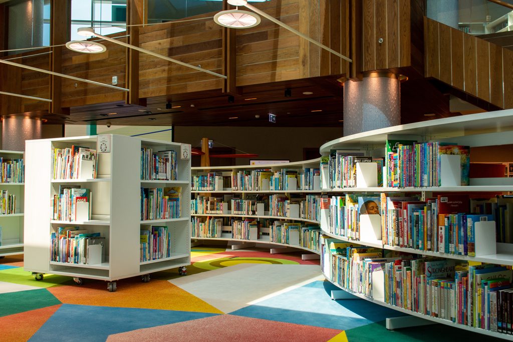 Dubai,,Uae,-,June,28,,2024:,Bookcases,In,The,Children’s